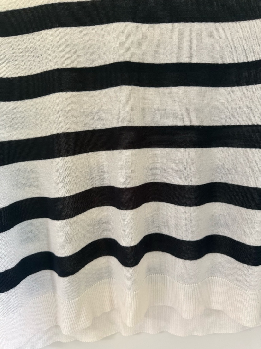 ZARA Long Sleeve Thin Knit Sweater Cream and Black Striped Size M GUC - Picture 5 of 14